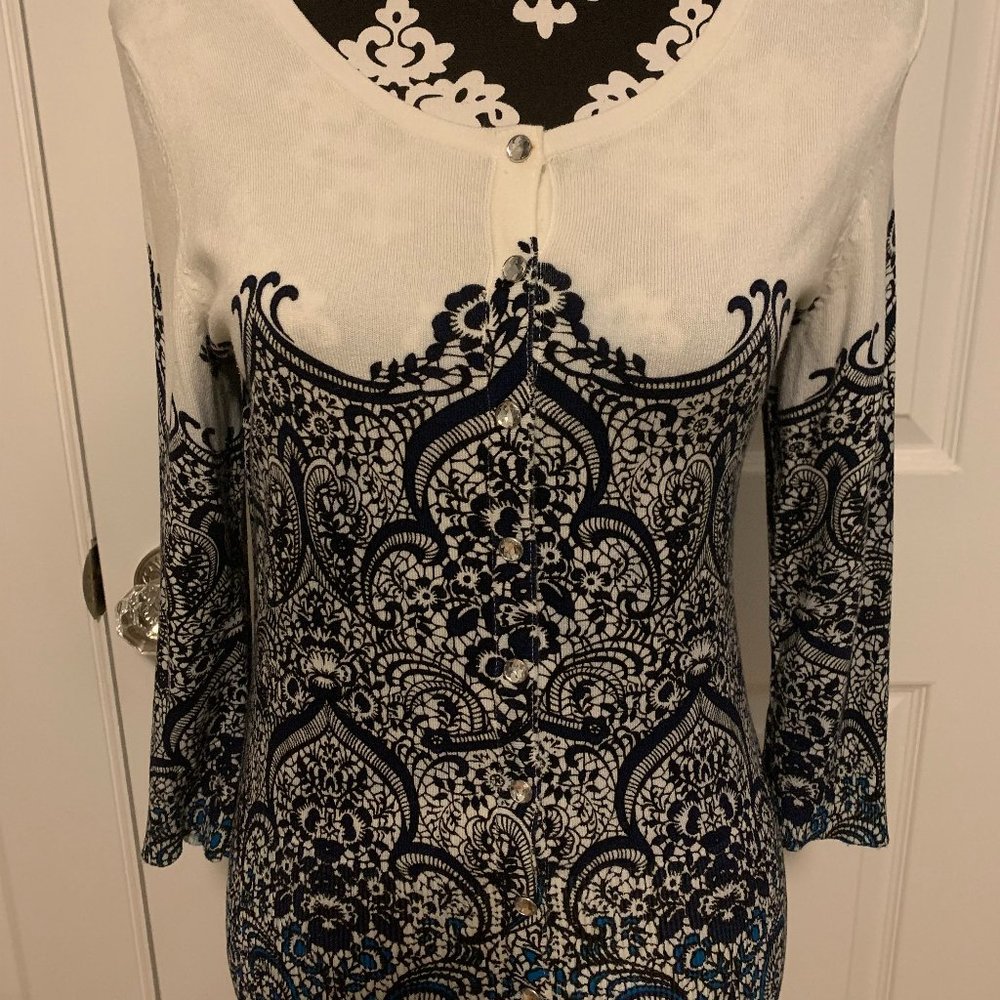 White House Black Market White & Blues Damask Sweater Small